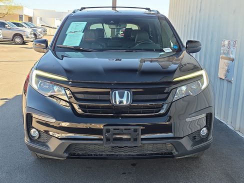 Used 2022 Honda Pilot TrailSport image 2