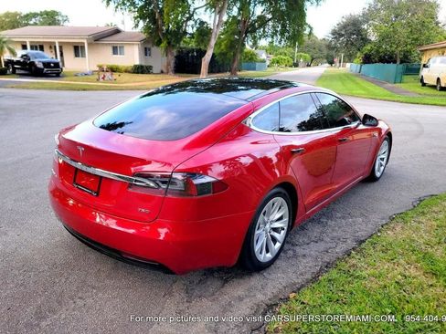 Used 2016 Tesla Model S 70D AWD/4WD image 16