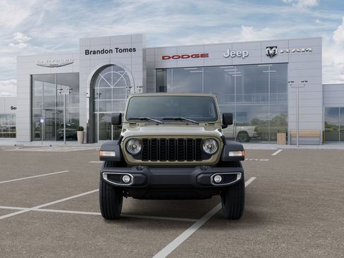 New 2026 Jeep Gladiator Sport AWD/4WD image 6