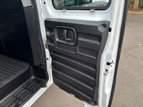 Certified 2022 GMC Savana 2500 w/ Driver Convenience Package image 19