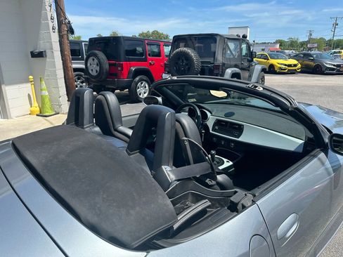 Used 2007 BMW M Roadster image 17