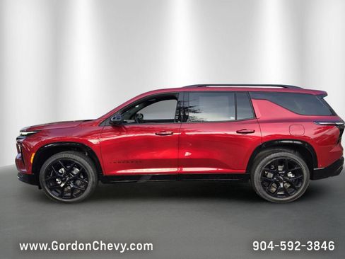 New 2026 Chevrolet Traverse RS w/ LPO, Floor Liner Package FWD image 2