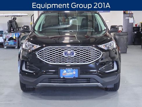 Used 2023 Ford Edge SEL image 4