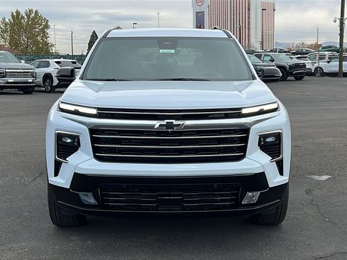 New 2026 Chevrolet Traverse High Country w/ LPO, Floor Liner Package image 2