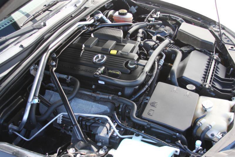 Used 2010 MAZDA MX-5 Miata Touring RWD image 25