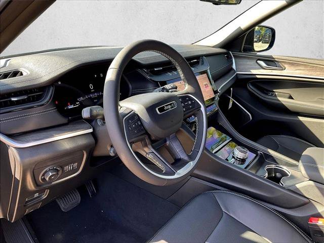 New 2026 Jeep Grand Cherokee L Limited AWD/4WD image 6