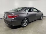 Used 2016 Toyota Camry SE image 3