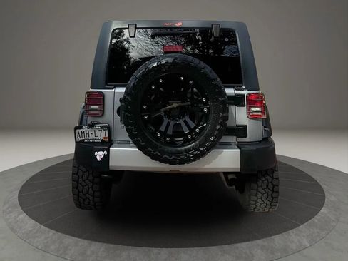 Used 2013 Jeep Wrangler Unlimited Sahara w/ Connectivity Group image 6