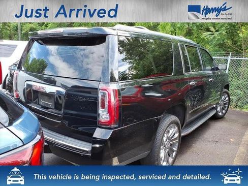Used 2019 GMC Yukon XL Denali w/ Open Road Package RWD image 3