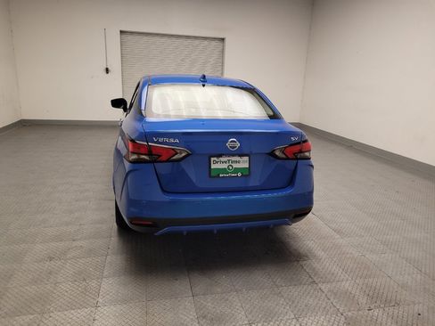 Used 2021 Nissan Versa SV FWD image 6