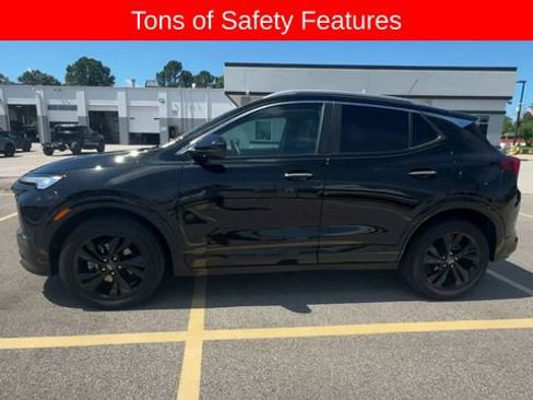 Used 2024 Buick Encore GX Sport Touring FWD image 5