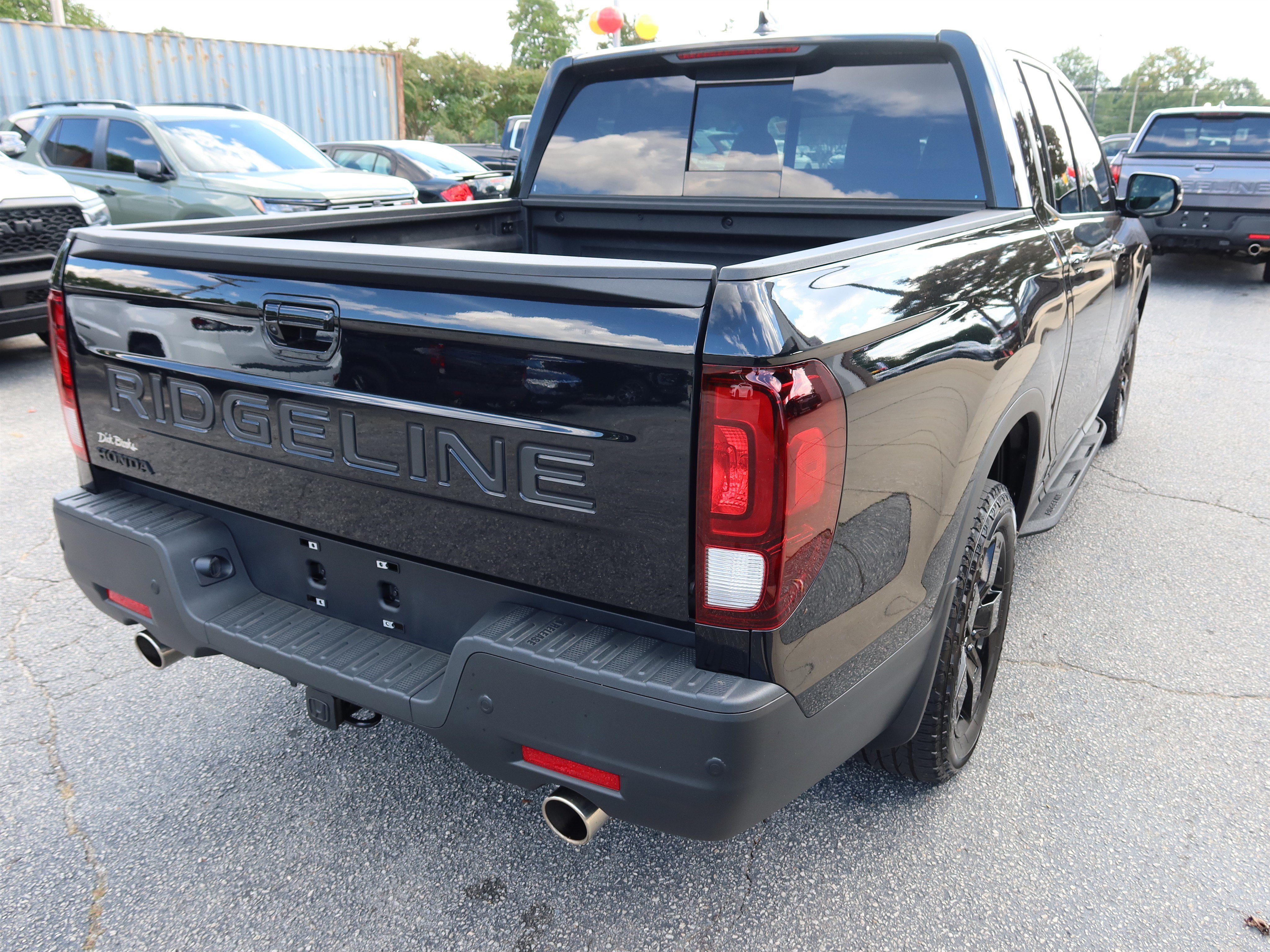 Certified 2024 Honda Ridgeline Black Edition image 4
