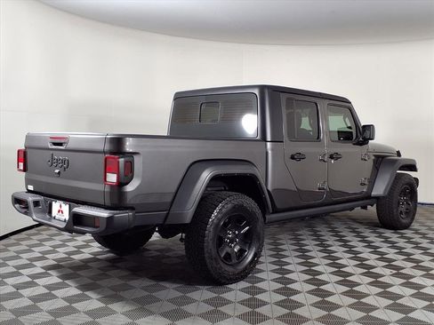 Used 2024 Jeep Gladiator Sport image 31