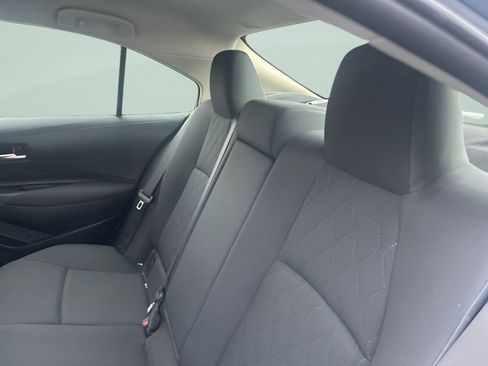 Used 2020 Toyota Corolla LE image 18