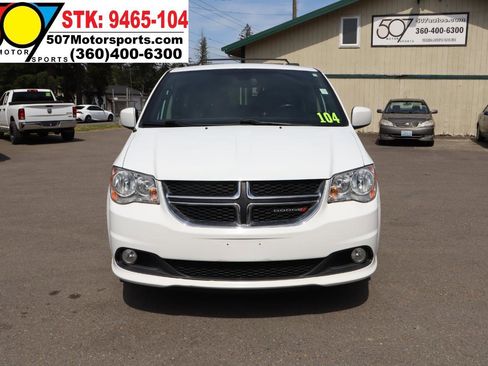 Used 2019 Dodge Grand Caravan SXT FWD image 12