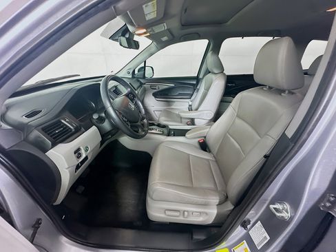 Used 2022 Honda Pilot Special Edition image 13