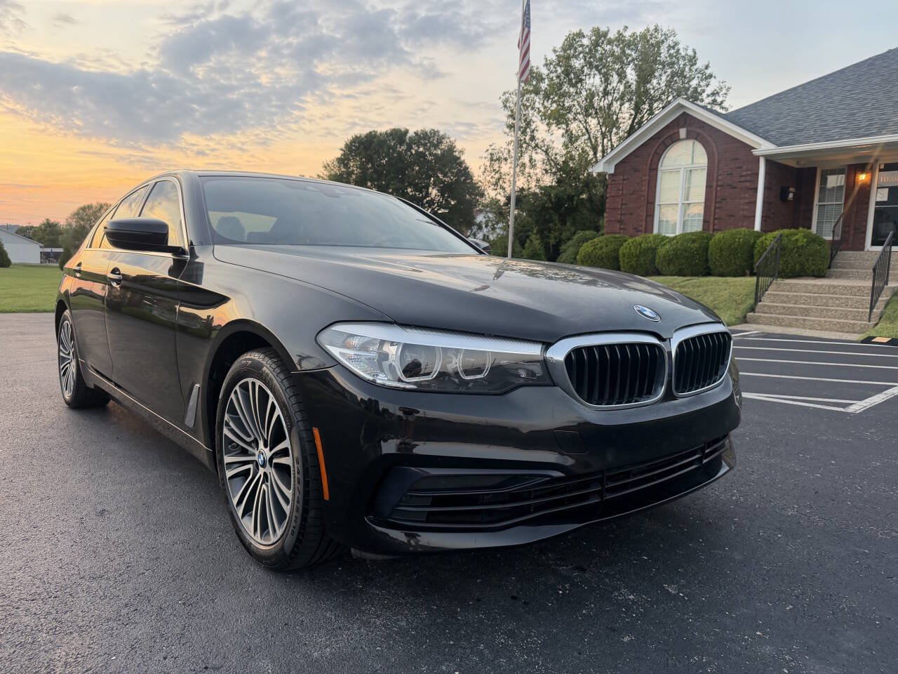 Used 2020 BMW 530i w/ Convenience Package RWD image 10