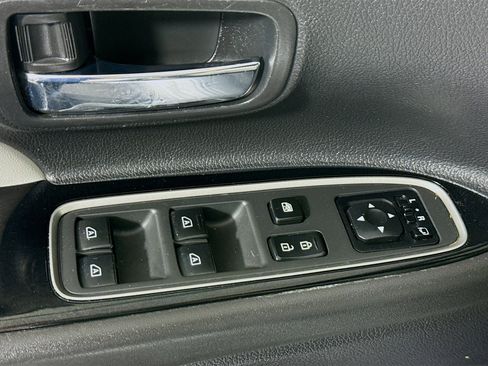 Used 2022 Mitsubishi Outlander GT image 24