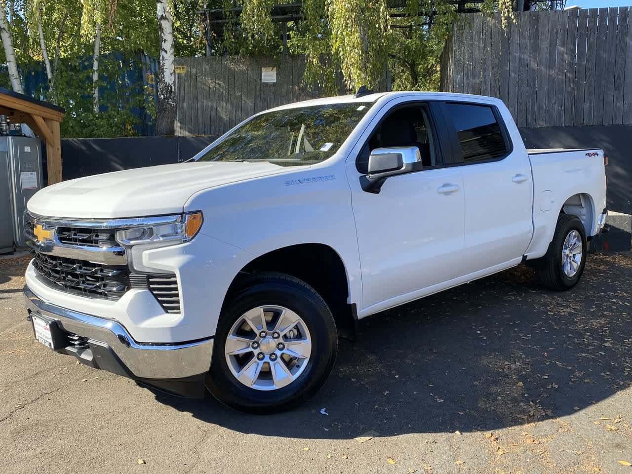 Used 2026 Chevrolet Silverado 1500 LT AWD/4WD image 1