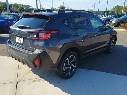 Certified 2024 Subaru Crosstrek 2.0i Premium w/ Crosstrek Mirror Package AWD/4WD image 5