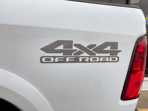 Used 2017 RAM 2500 Tradesman w/ Chrome Appearance Group image 39