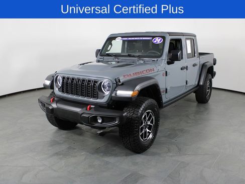 Used 2024 Jeep Gladiator Rubicon w/ Technology Group image 2