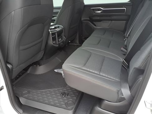 New 2026 RAM 1500 Big Horn AWD/4WD image 11