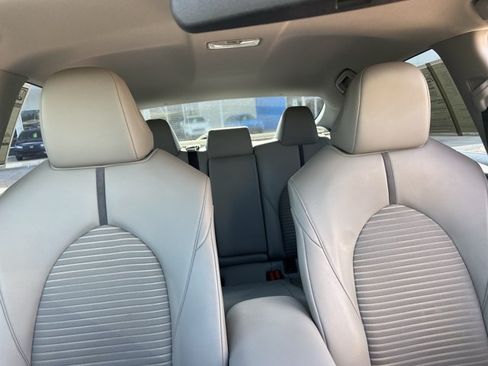 Used 2022 Toyota Camry SE FWD image 20