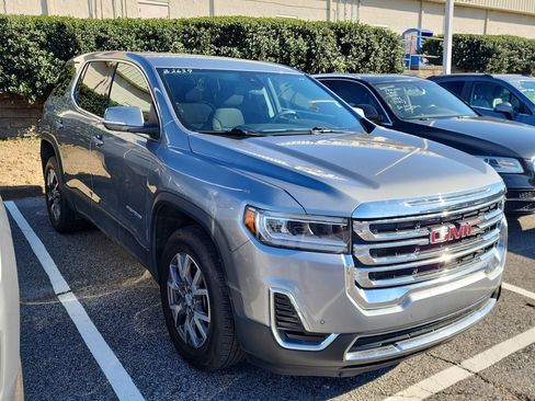 Certified 2023 GMC Acadia SLE image 1