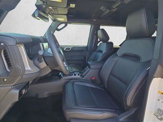 New 2026 Ford Bronco Outer Banks video 4