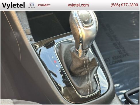 Certified 2022 Buick Encore Preferred w/ Safety Package image 27