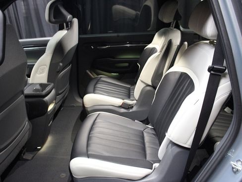 Used 2024 Kia EV9 GT-Line image 26