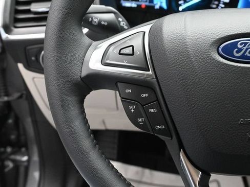 Certified 2024 Ford Edge Titanium AWD/4WD image 12