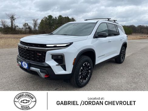 New 2026 Chevrolet Traverse Z71 w/ Driver Confidence Package image 1