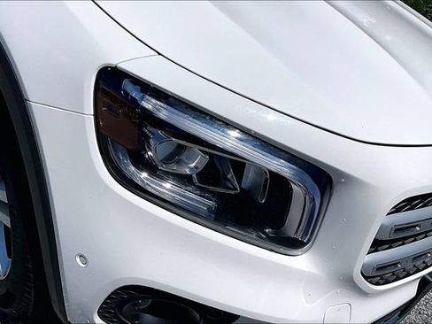 Certified 2023 Mercedes-Benz GLB 250 4MATIC image 35