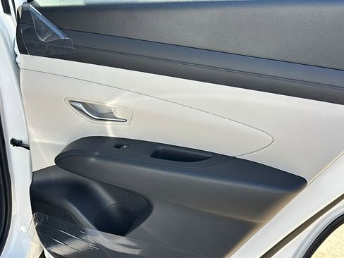 New 2026 Hyundai Tucson SEL image 17