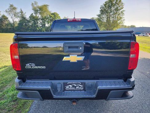 Used 2015 Chevrolet Colorado Z71 AWD/4WD image 7