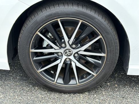 Used 2024 Toyota Camry SE FWD image 13