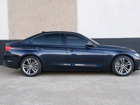 Used 2013 BMW 335i xDrive Sedan image 11