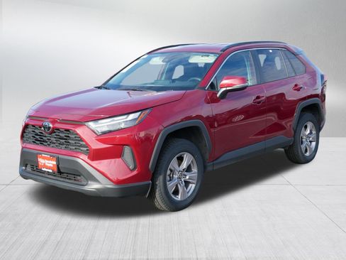 Certified 2025 Toyota RAV4 XLE AWD/4WD image 3