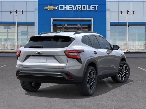 New 2026 Chevrolet Trax RS w/ Sunroof Package image 4