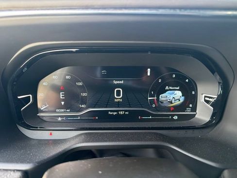 Used 2024 GMC Yukon Denali RWD image 10