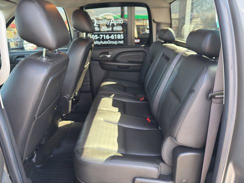 Used 2013 GMC Sierra 3500 Denali image 17