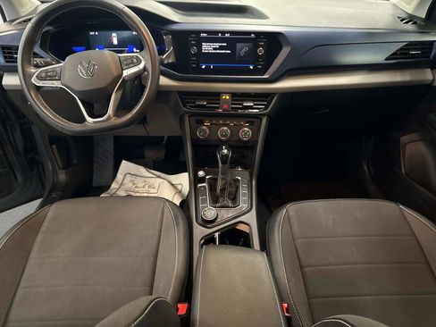 Certified 2022 Volkswagen Taos SE w/ IQ.Drive SE Package image 17