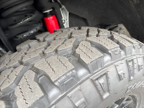 Used 2022 Ford F350 Lariat w/ Tremor Off-Road Package image 16