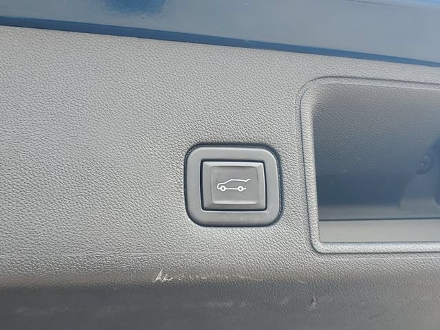 Certified 2020 GMC Terrain SLT w/ Preferred Package FWD image 8