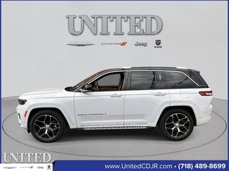 Used 2022 Jeep Grand Cherokee Summit video 2