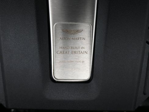 Used 2022 Aston Martin DBX image 29