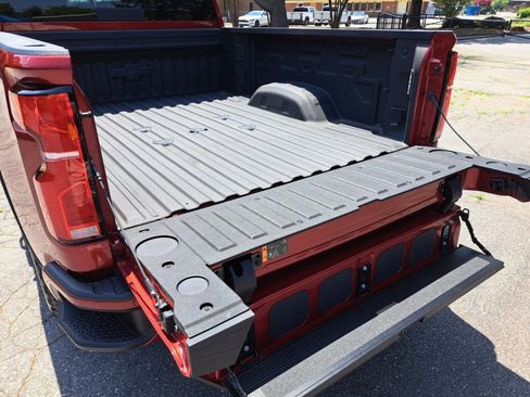 Used 2025 Chevrolet Silverado 2500 High Country w/ High Country Premium Package AWD/4WD image 25