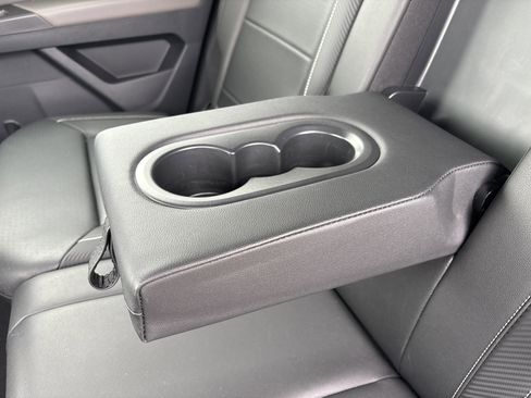 Used 2023 Volkswagen Atlas Cross Sport SE w/ Black Wheel Package image 24